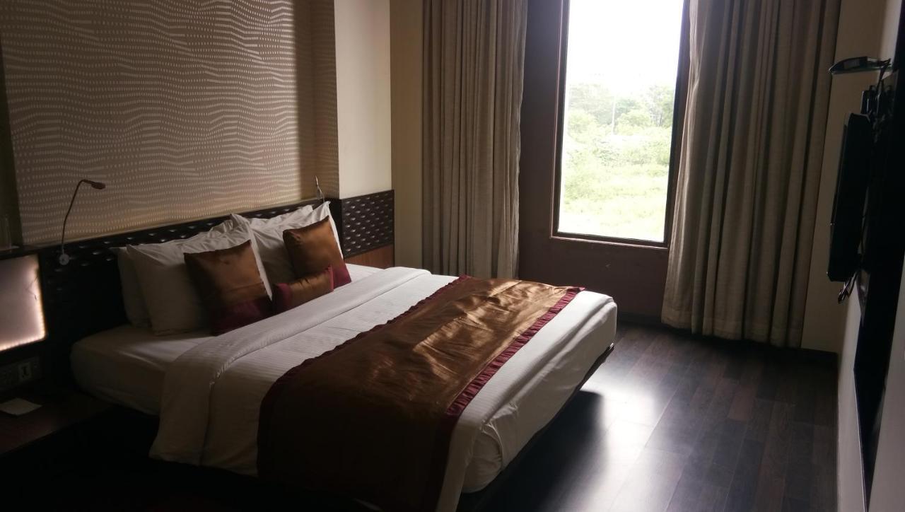 フォーチュン イン エグゾティカ Pimpri-Chinchwad エクステリア 写真